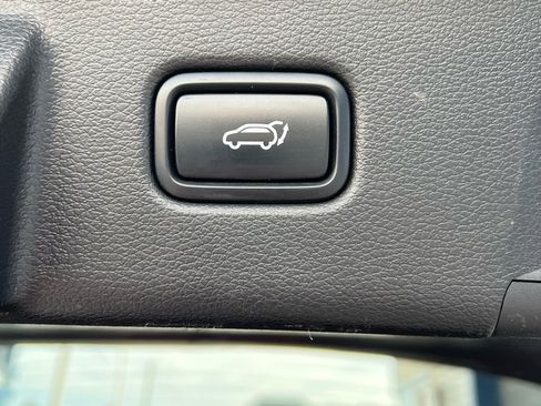 Used 2022 Kia Telluride SX w/ Towing Package image 9