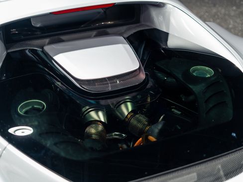 Used 2022 Ferrari 296 GTB RWD image 22