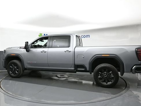 Used 2025 GMC Sierra 2500 AT4 w/ AT4 Premium Plus Package AWD/4WD image 26