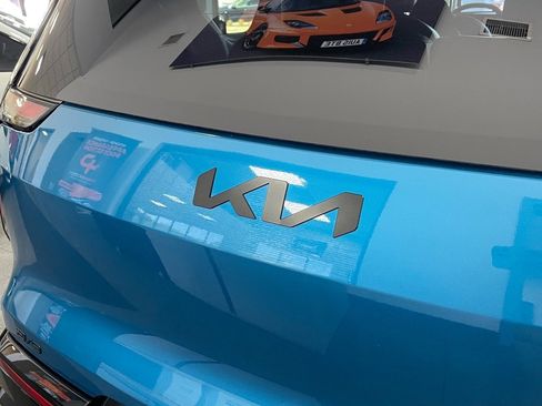 Used 2026 Kia EV9 Land w/ Nightfall Edition Package image 19