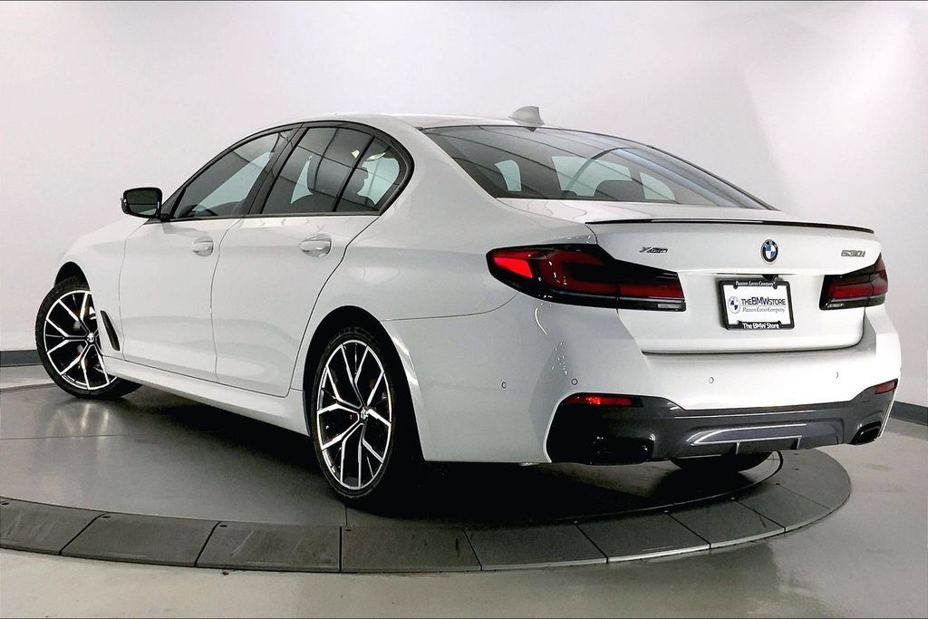 Certified 2023 BMW 530i xDrive w/ M Sport Package AWD/4WD image 10
