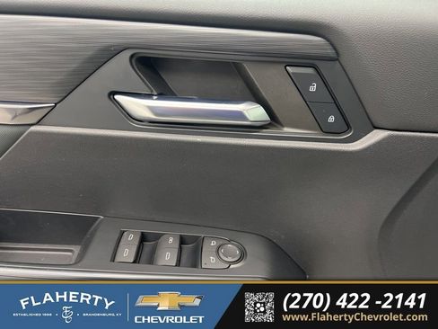 Used 2024 GMC Acadia AT4 w/ Luxury Package image 23