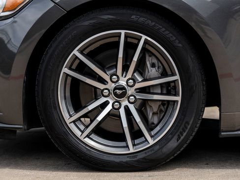 Used 2016 Ford Mustang GT RWD image 13