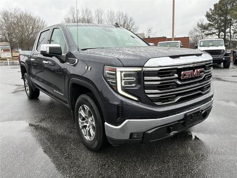 Used 2025 GMC Sierra 1500 SLT image 4
