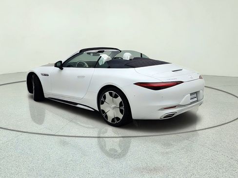 New 2026 Mercedes-Benz Maybach SL 680 image 12
