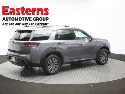 Used 2025 Nissan Pathfinder SV FWD image 42