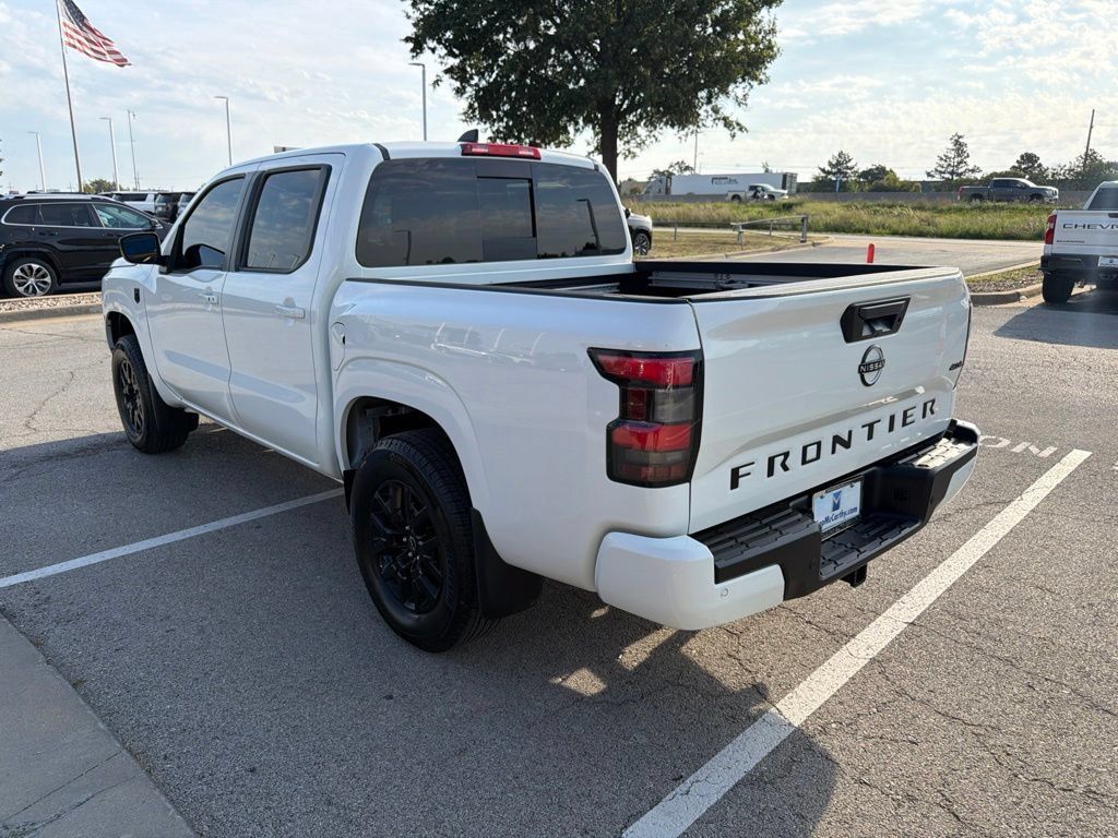 Used 2026 Nissan Frontier SV w/ SV Convenience Package AWD/4WD image 5
