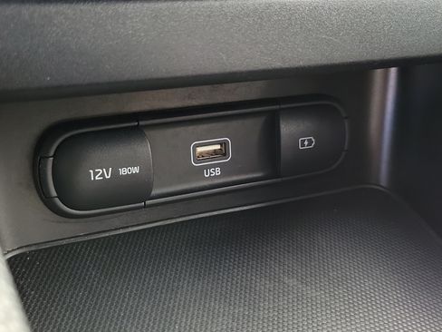 Used 2024 Kia Forte LXS FWD image 9