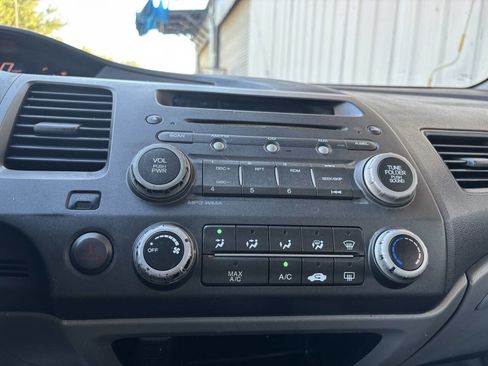 Used 2010 Honda Civic LX image 16