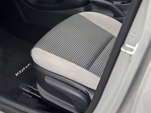 Certified 2022 Hyundai Kona SE image 28