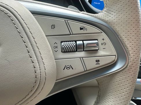 Used 2023 Genesis Electrified GV70 AWD/4WD image 8