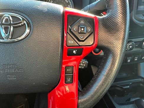 Used 2019 Toyota Tacoma TRD Sport image 21