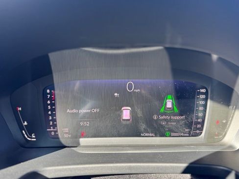New 2026 Honda Pilot Touring image 13