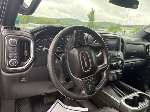 Used 2020 GMC Sierra 2500 AT4 w/ AT4 Premium Package AWD/4WD image 10