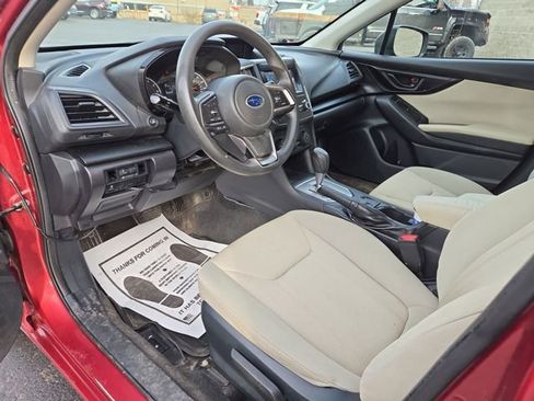 Used 2019 Subaru Impreza 2.0i image 2