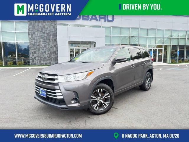 Used 2018 Toyota Highlander LE AWD/4WD image 1