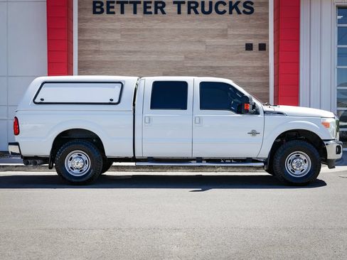 Used 2015 Ford F250 Lariat w/ Lariat Interior Package AWD/4WD image 2