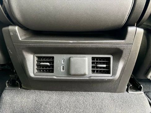 Used 2024 GMC Sierra 1500 SLT image 29