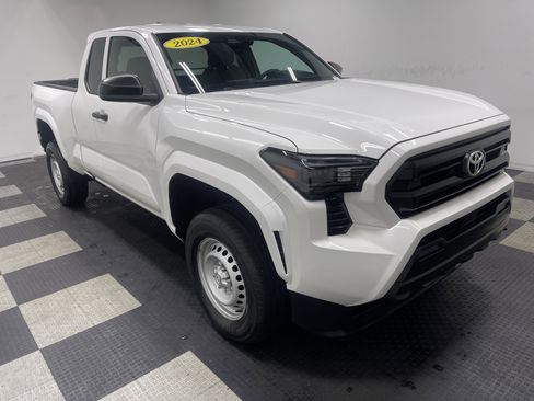 Used 2024 Toyota Tacoma SR RWD image 6