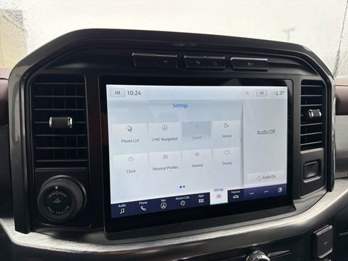 Used 2022 Ford F150 Lariat w/ Equipment Group 502A High image 21