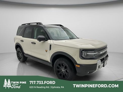 Used 2025 Ford Bronco Sport Badlands AWD/4WD image 1