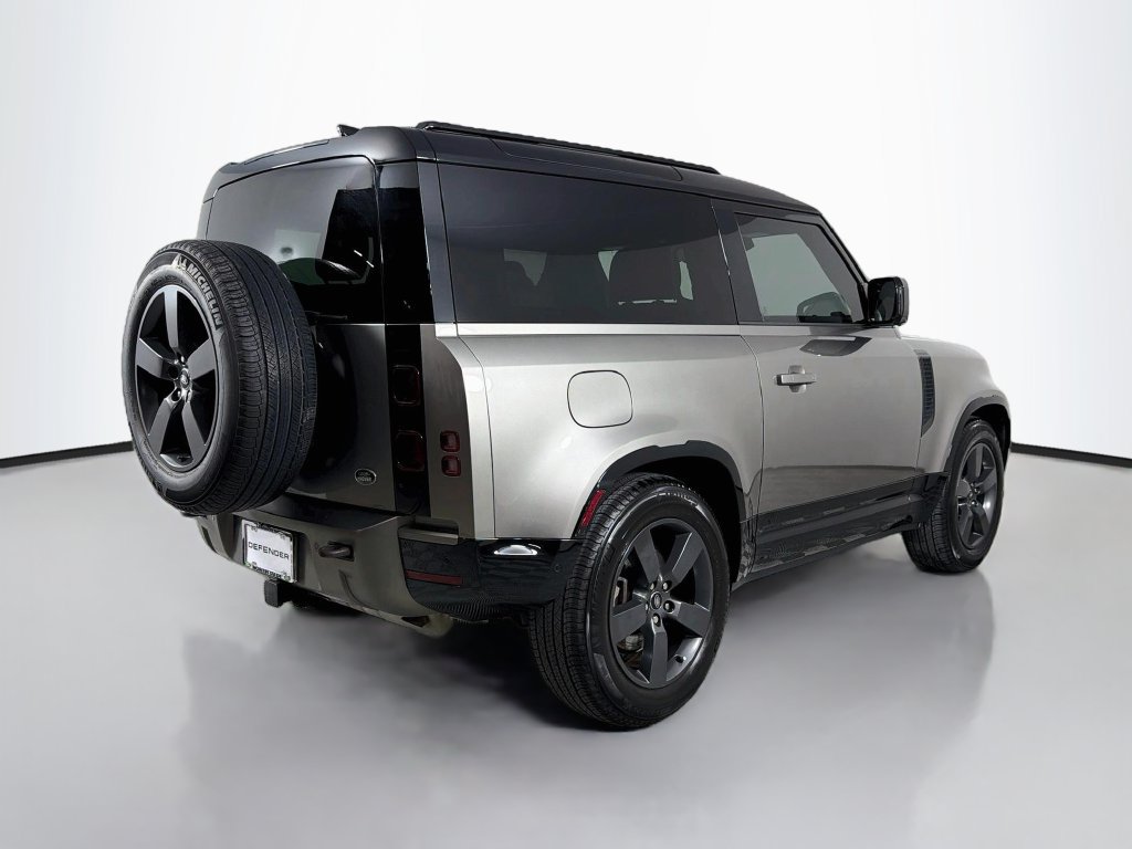 Used 2022 Land Rover Defender 90 X-Dynamic S AWD/4WD image 5