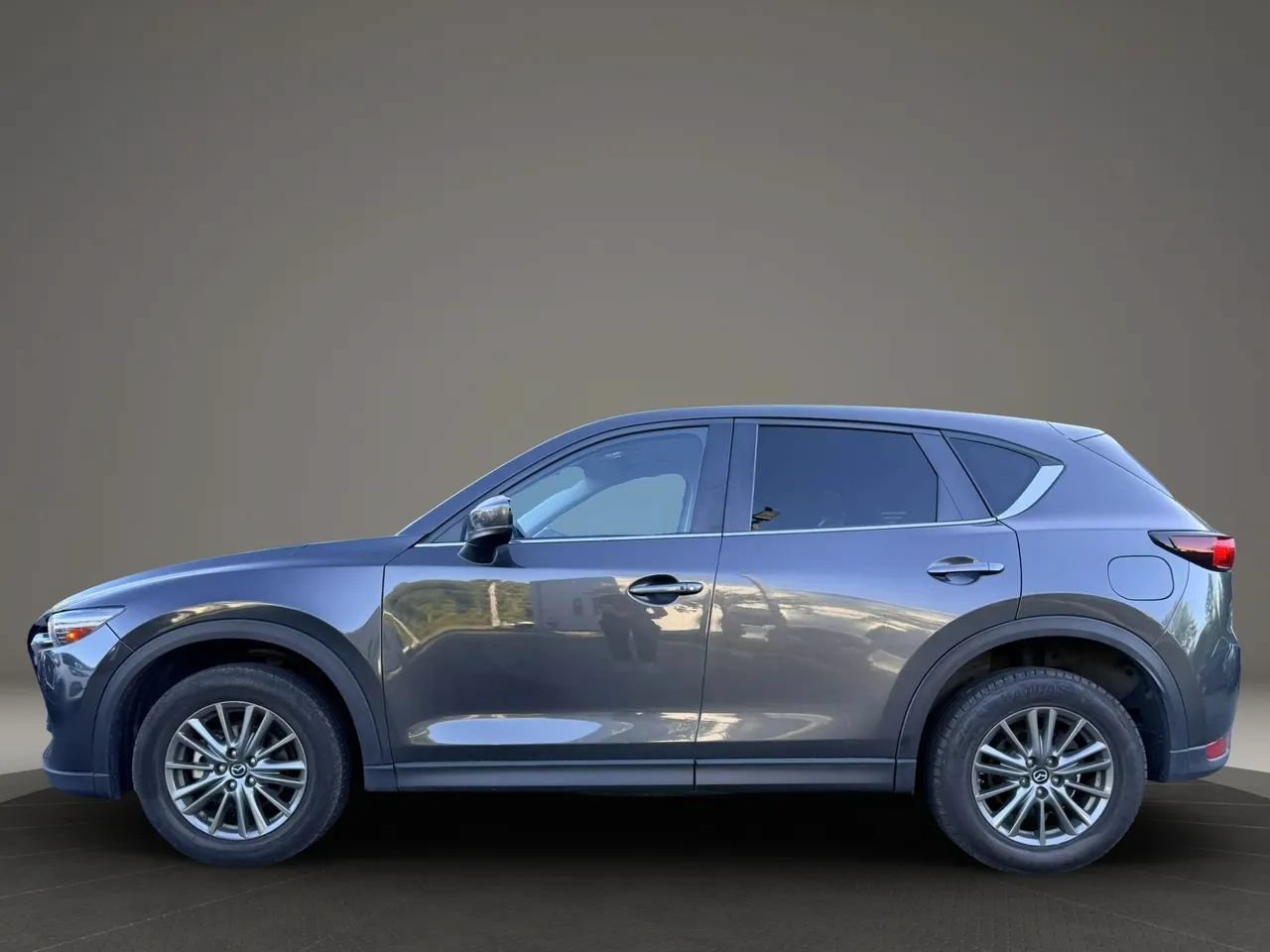 Used 2017 MAZDA CX-5 Touring AWD/4WD image 5