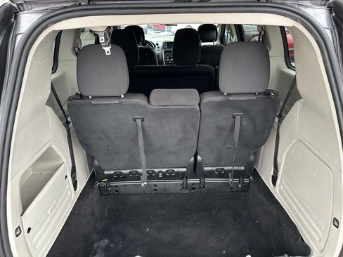 Used 2017 Dodge Grand Caravan SE w/ Power Window Group FWD image 7