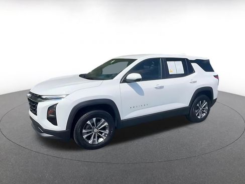 Used 2025 Chevrolet Equinox LT image 8