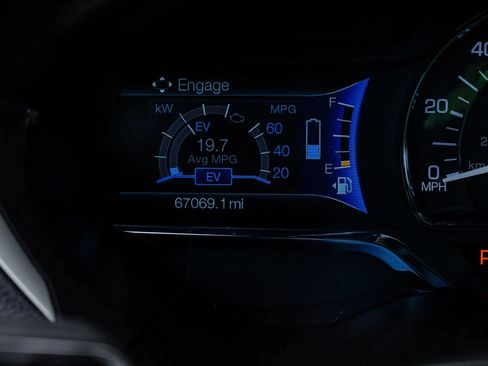 Used 2017 Lincoln MKZ Reserve FWD image 28