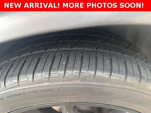 Used 2016 Dodge Challenger SXT w/ Blacktop Package image 5