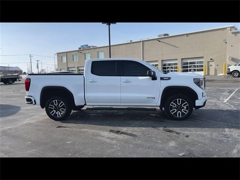 Certified 2025 GMC Sierra 1500 AT4 image 9