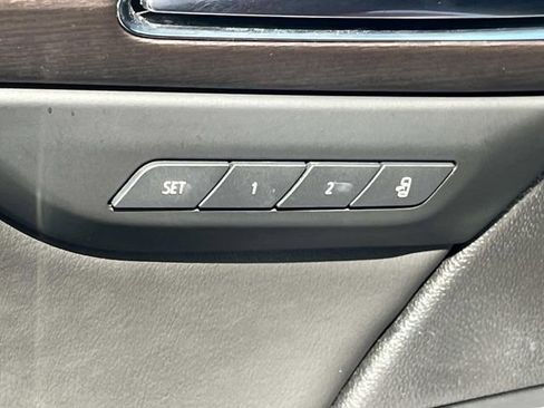 Used 2023 Buick Envision Avenir AWD/4WD image 26