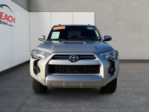 Used 2020 Toyota 4Runner 4WD image 7
