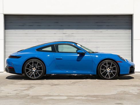 Certified 2025 Porsche 911 Carrera S RWD image 28