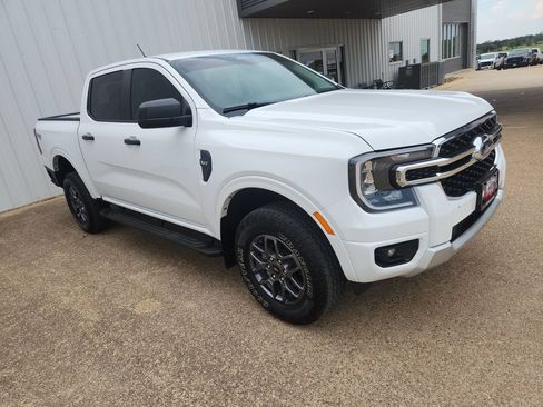Used 2025 Ford Ranger XLT w/ FX4 Off-Road Package AWD/4WD image 2