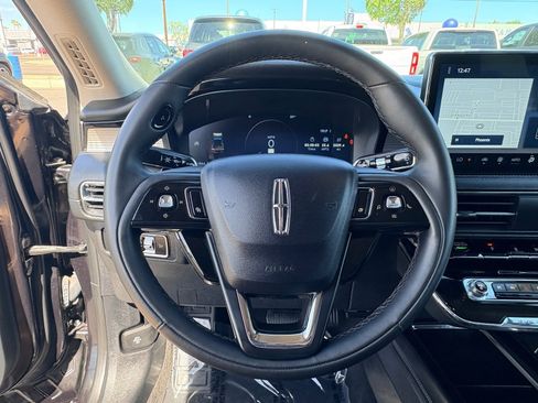 Used 2023 Lincoln Corsair AWD image 20