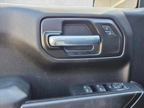 Used 2022 Chevrolet Silverado 1500 Custom image 10