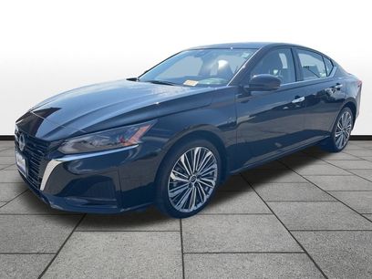 Used 2024 Nissan Altima 2.5 SL