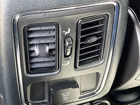 Used 2022 Jeep Grand Cherokee Laredo X image 24