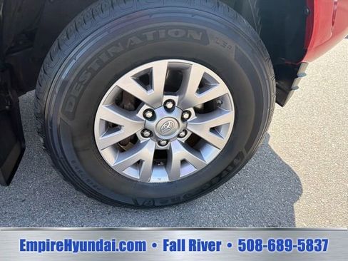 Used 2016 Toyota Tacoma SR5 w/ SR5 Appearance Package (SN) AWD/4WD image 19
