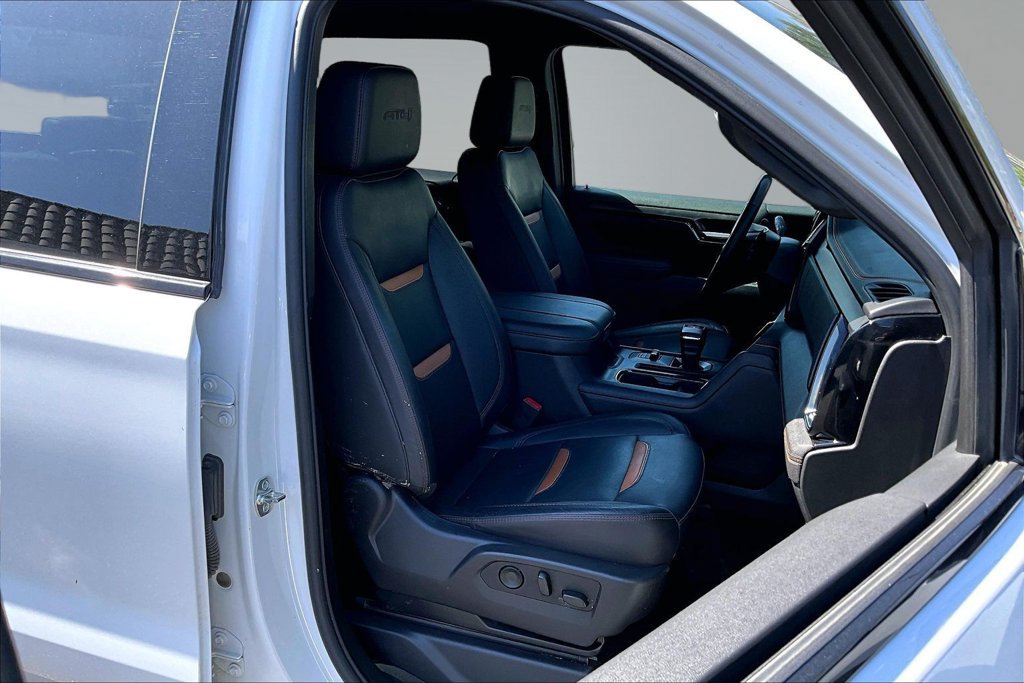 Used 2025 GMC Sierra 1500 AT4 AWD/4WD image 12