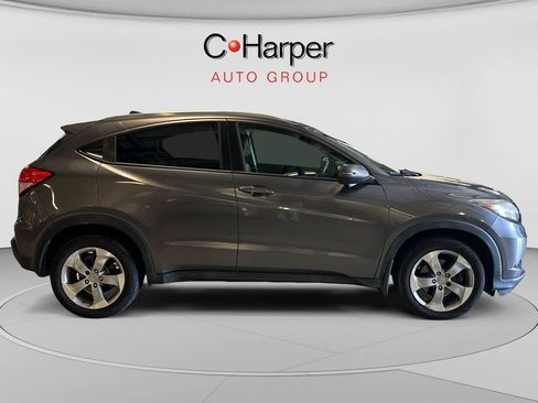 Used 2017 Honda HR-V EX-L image 2