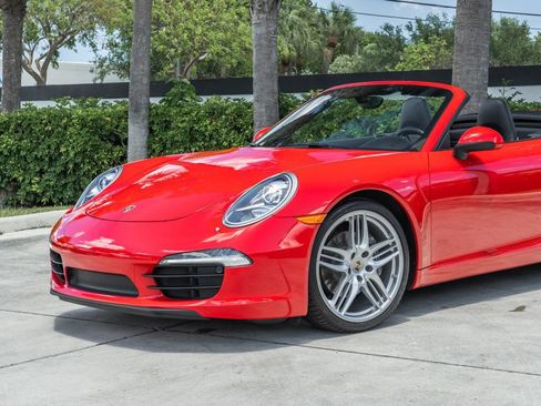 Used 2013 Porsche 911 Carrera RWD image 3
