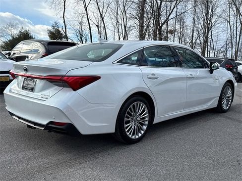 Used 2021 Toyota Avalon Limited w/ Advanced Safety Package image 3