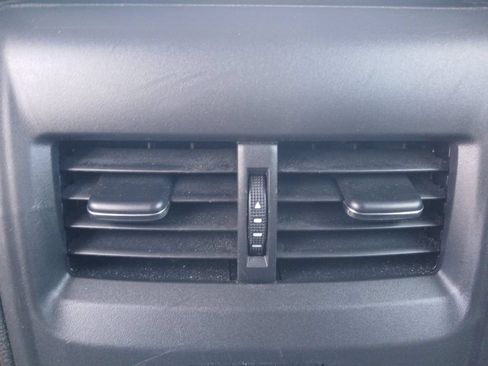 Used 2022 Toyota Avalon XLE FWD image 26