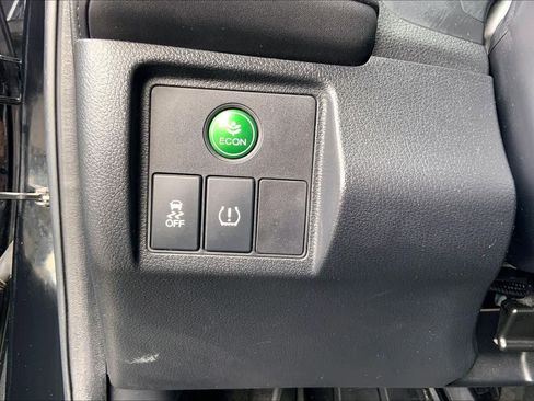 Used 2019 Honda HR-V LX image 33