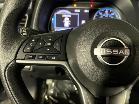 Certified 2023 Nissan Leaf S FWD image 17