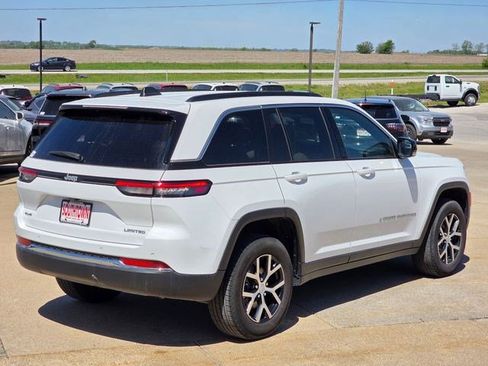 Used 2024 Jeep Grand Cherokee Limited AWD/4WD image 8
