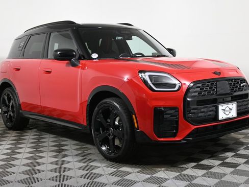 Used 2026 MINI Cooper Countryman S w/ Comfort Package Max image 8